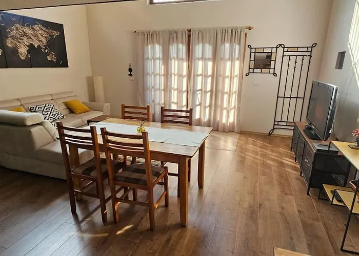 Damsi Loft Lägenhet Tirana